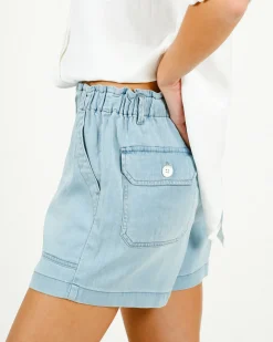 BD Callie Ruffle Short in Malibu Mist Wash