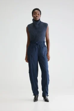 BR Kiss Pants in Captain