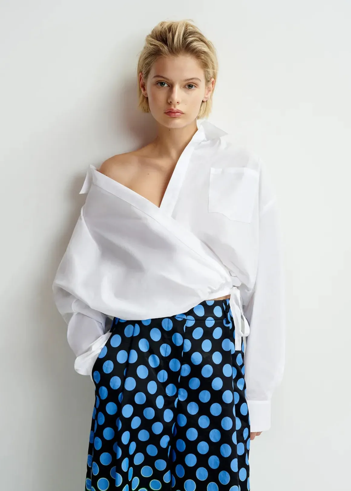 EA Hare Wide Wrap Shirt in White