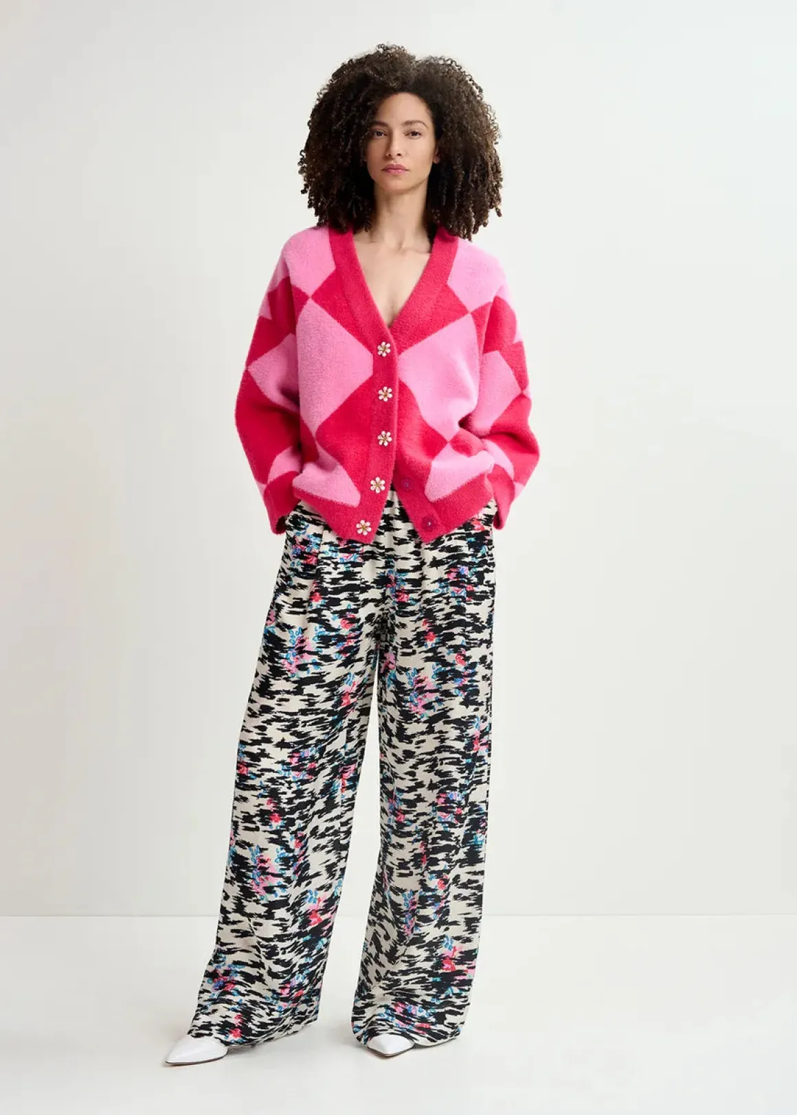 EA How Knitted Oversized Cardigan