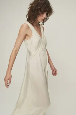 FAUNE Primrose Dress in Oyster