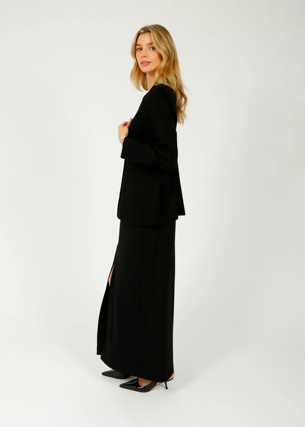 HW Superfine Merino Skirt in Black
