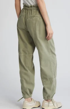 Ru0026B Ultra Featherweight Jordon Pant in Jade